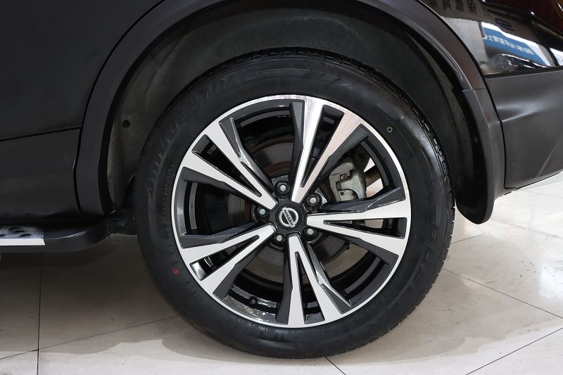日产 逍客 19款 2.0L CVT豪华