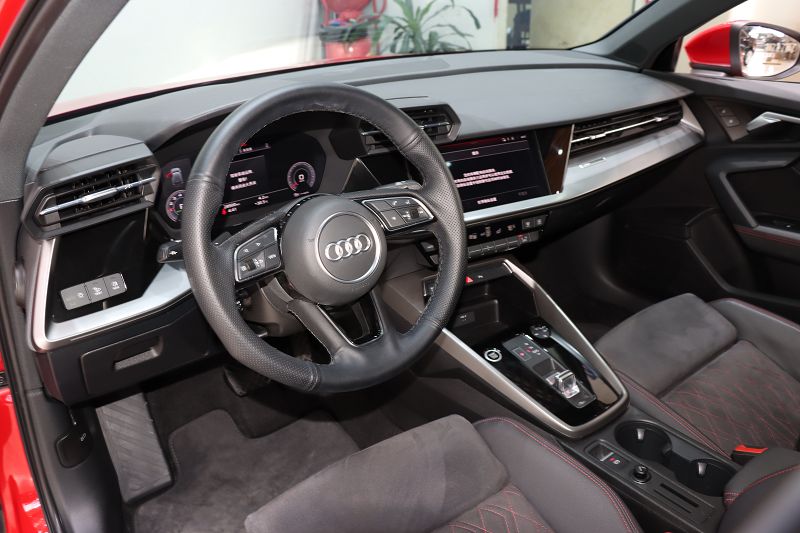 奥迪A3 2021款 A3L Limousine 35 TFSI 豪华运动型