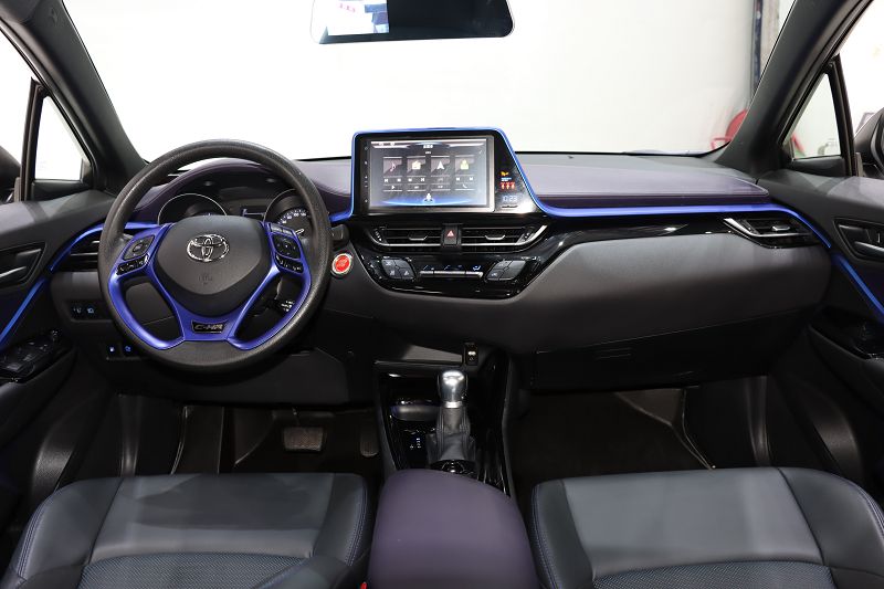 丰田C-HR 2020款 2.0L 领先版