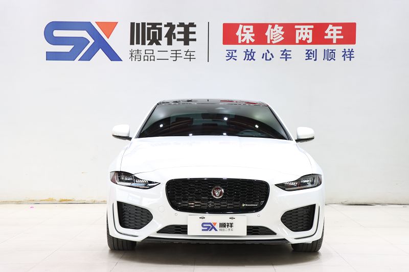 捷豹XEL 2021款 2.0T 250PS 曜黑运动版