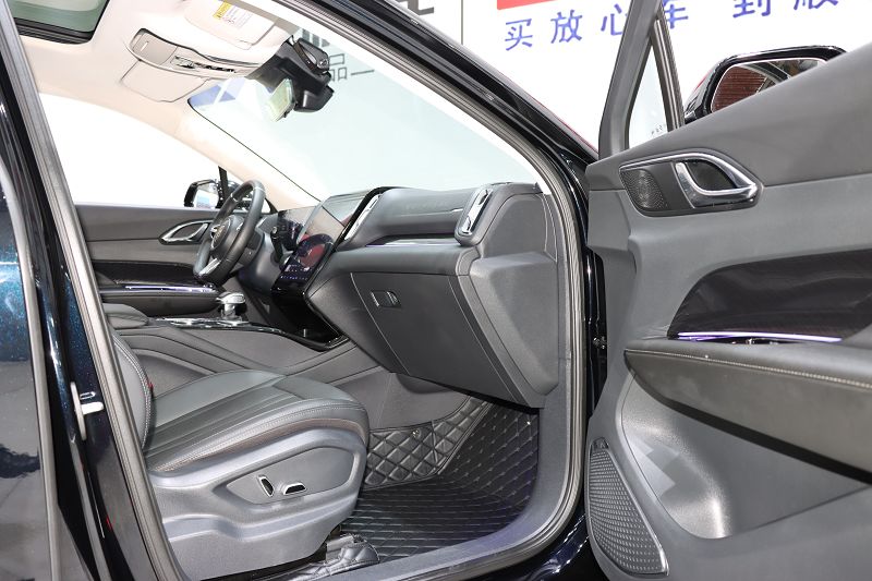 红旗HS3 2024款 1.5T 善为版