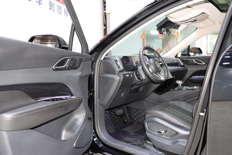 红旗HS3 2024款 1.5T 善为版