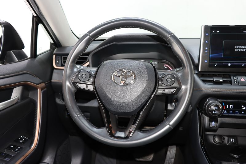 丰田 威兰达 2022款 2.0L CVT两驱骑士版