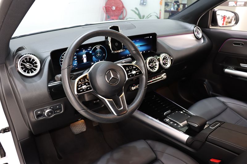 奔驰GLA级 2022款 GLA 220 4MATIC