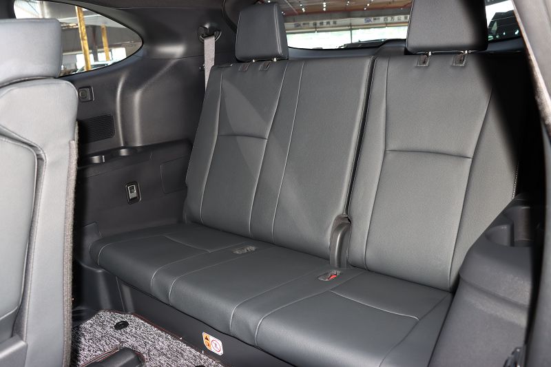 丰田 皇冠陆放 2023款 2.5L HEV四驱豪华版