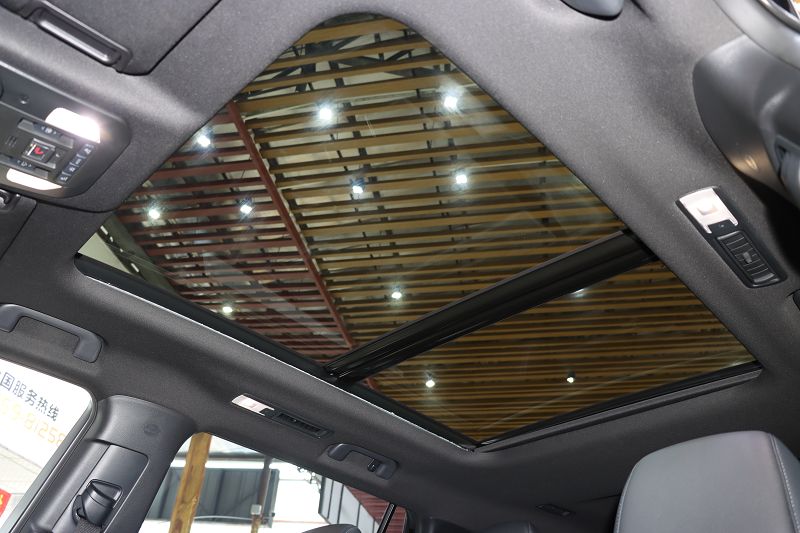 丰田 皇冠陆放 2023款 2.5L HEV四驱豪华版