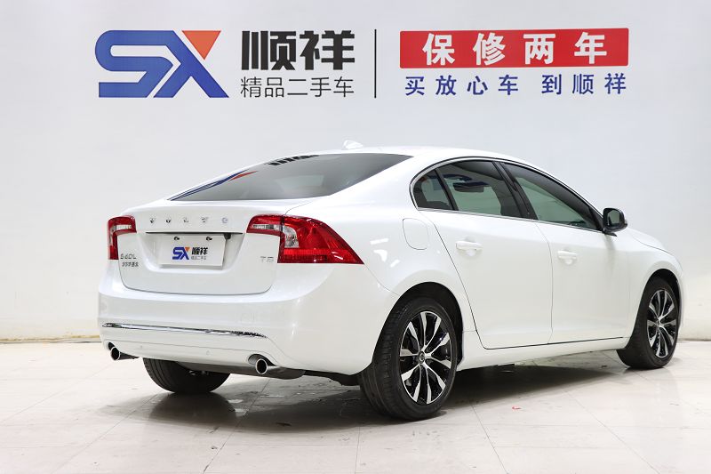 沃尔沃S60 2019款 S60L 改款 T5 智进进阶版