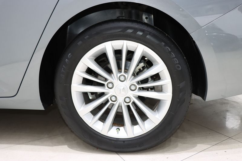 宝骏RC-5 2020款 1.5T CVT智耀豪华型