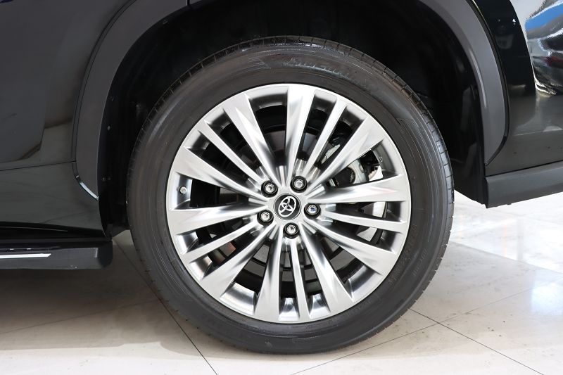 丰田 汉兰达 2022款 2.0T 380T 四驱豪华版 7座