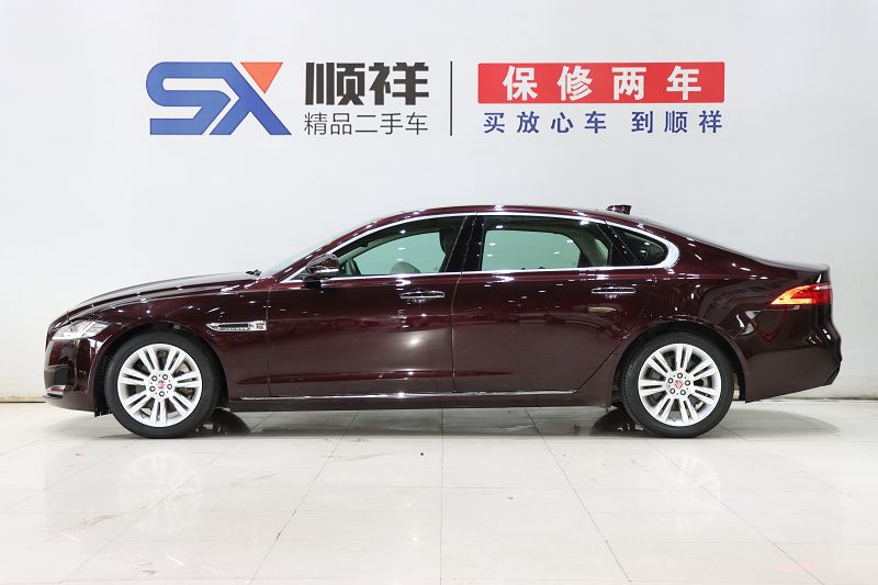 捷豹XFL 2018款 XFL 2.0T 250PS 尊享版