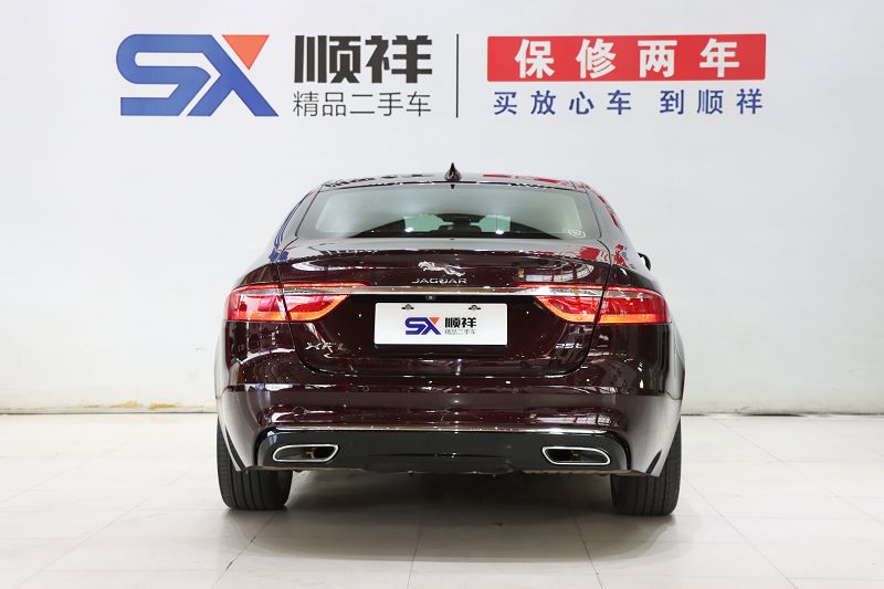 捷豹XFL 2018款 XFL 2.0T 250PS 尊享版