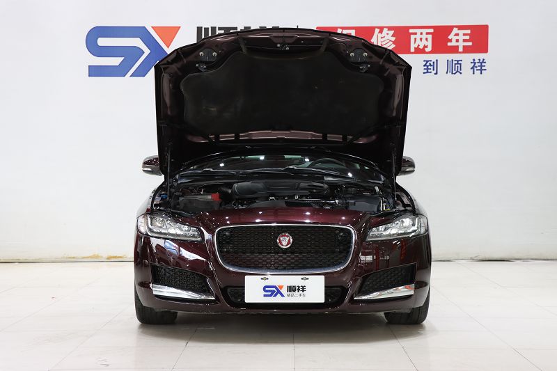 捷豹XFL 2018款 XFL 2.0T 250PS 尊享版