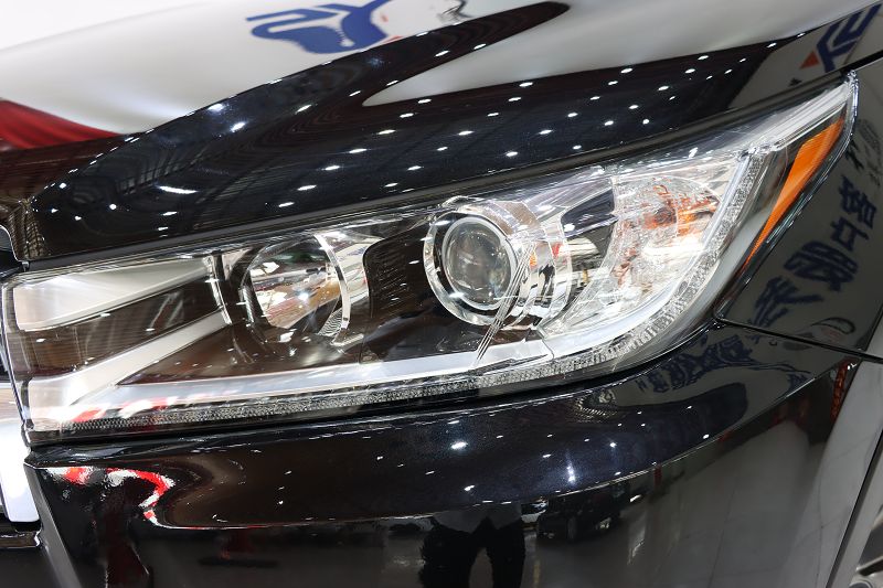 丰田汉兰达 2018款 2.0T 四驱尊贵版 7座 国VI