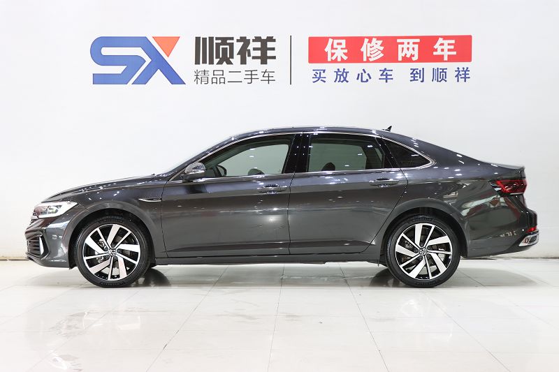 大众速腾 2025款 300TSI DSG卓越版
