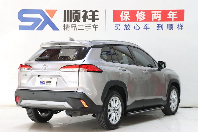 丰田 卡罗拉锐放 2024款 2.0L 智能电混双擎 先锋版