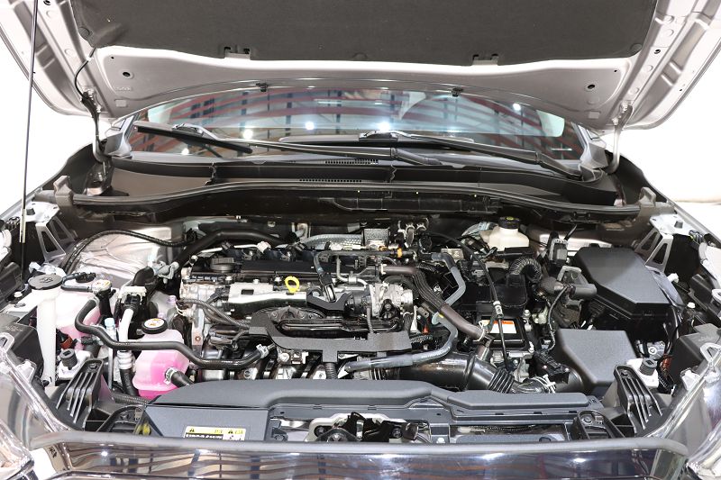 丰田 卡罗拉锐放 2024款 2.0L 智能电混双擎 先锋版