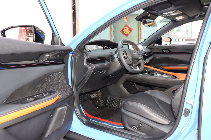 长安UNI-V 2022款 1.5T 智慧领航型