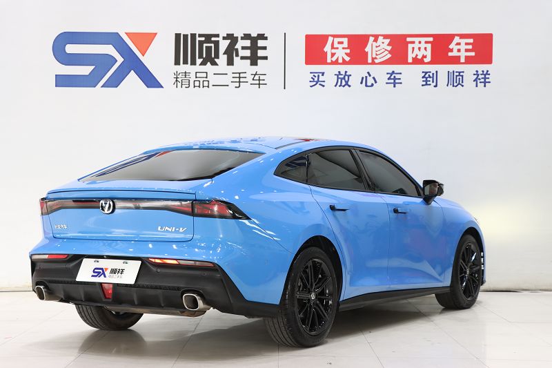 长安UNI-V 2022款 1.5T 智慧领航型