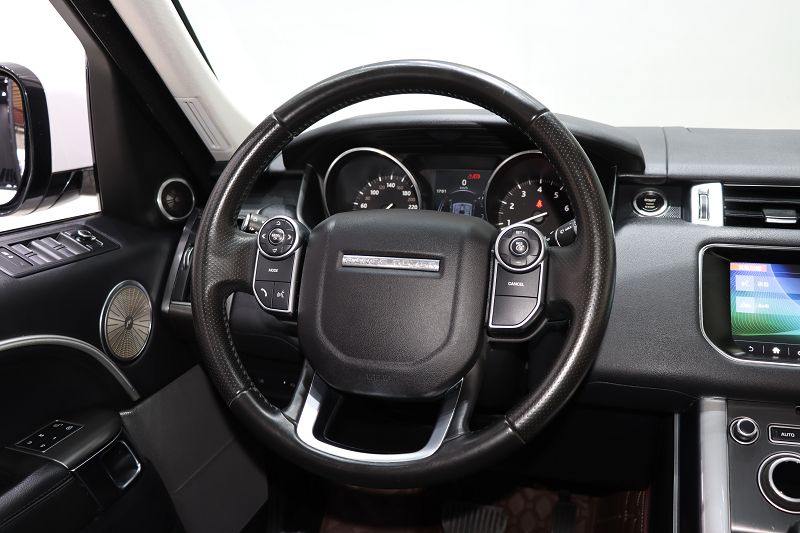 路虎 揽胜运动版 2017款 揽胜运动 3.0 SC V6 SE