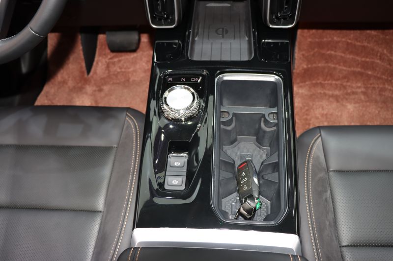 哈弗大狗 2022款 2.0T DCT四驱哮天犬版