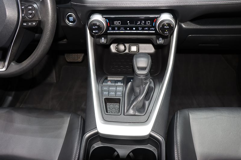 丰田 威兰达 2020款 2.0L CVT四驱豪华版