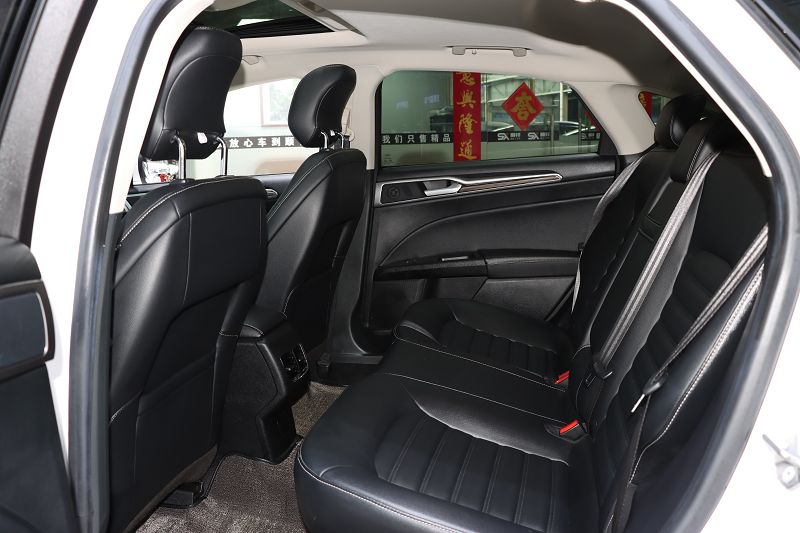 福特 蒙迪欧 2020款 EcoBoost 200 时尚型