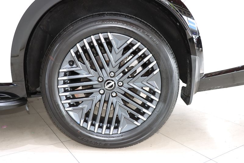 日产 探陆 2024款 380VC-TURBO 四驱智驾版 7座