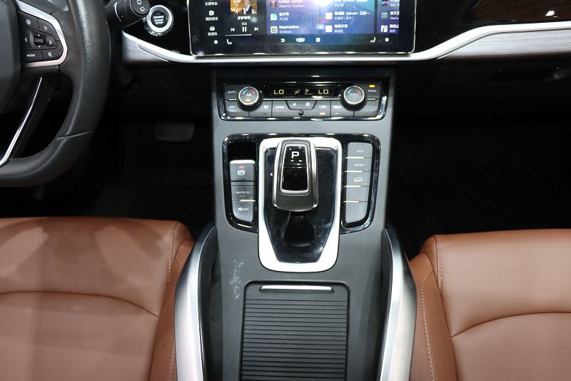 吉利汽车 博越 2021款 1.8TD DCT两驱亚运版