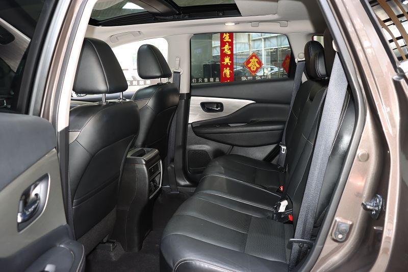 日产 楼兰 2021款 2.5L XL Plus 两驱智联领先版