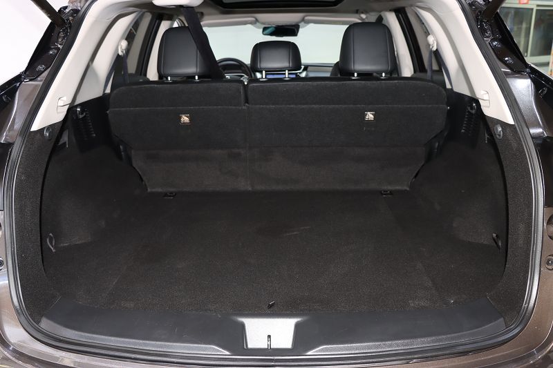 日产 楼兰 2021款 2.5L XL Plus 两驱智联领先版