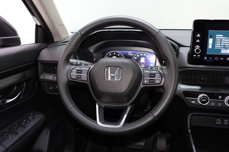 本田 皓影 2023款 240TURBO 两驱豪华版 5座