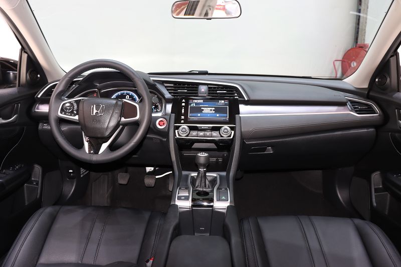 本田 思域 2016款 220TURBO 手动豪华版