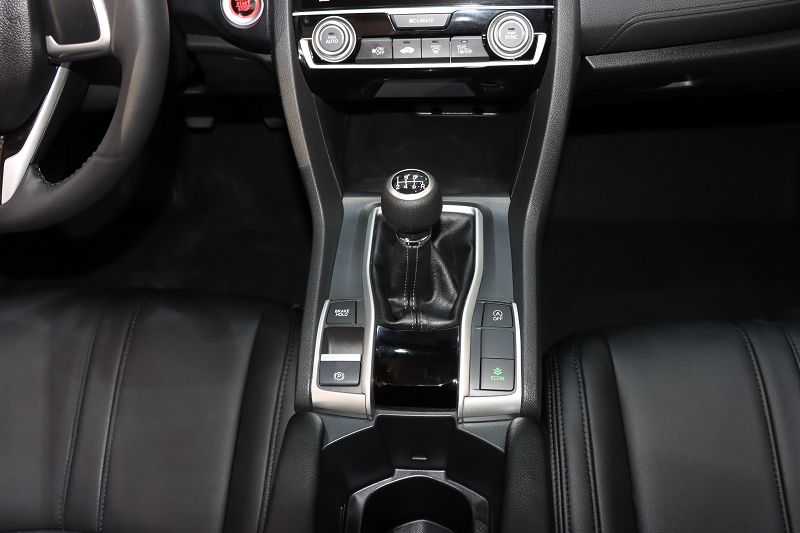 本田 思域 2016款 220TURBO 手动豪华版