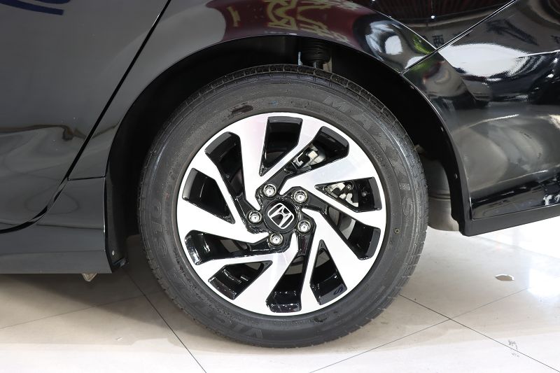 本田 思域 2016款 220TURBO 手动豪华版