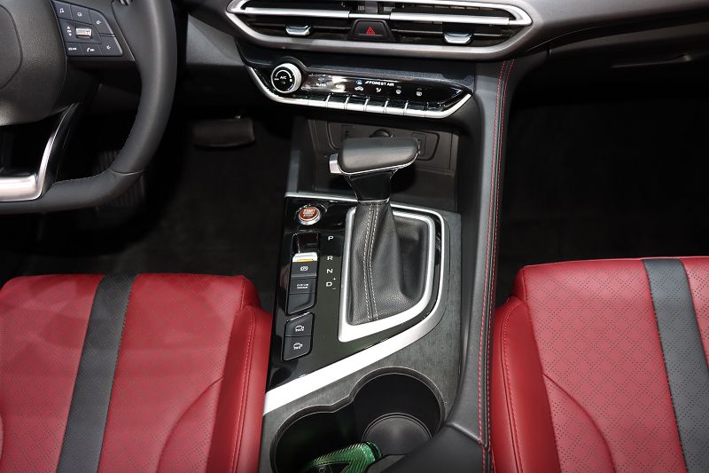 长安 逸动 2021款 PLUS 蓝鲸NE 1.4T GDI DCT尊贵型 国VI