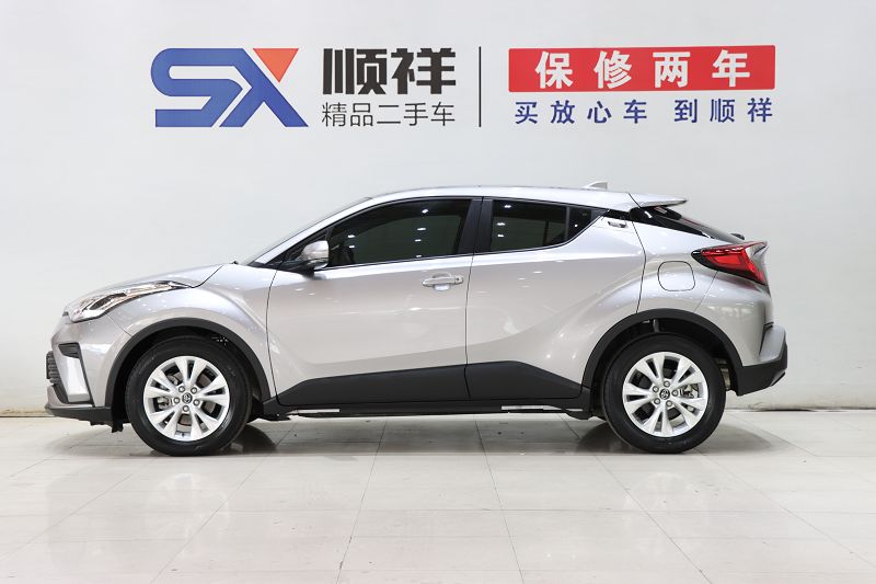 丰田奕泽IZOA 2021款 2.0L 奕动版