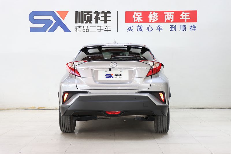 丰田奕泽IZOA 2021款 2.0L 奕动版