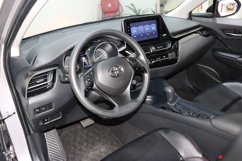 丰田奕泽IZOA 2021款 2.0L 奕动版