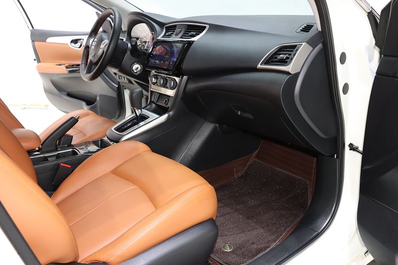 日产 轩逸 2024款 改款 经典 1.6XE CVT舒适版