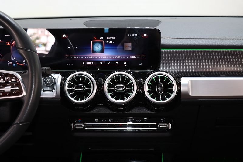 奔驰GLB级 2022款 GLB 200 时尚型