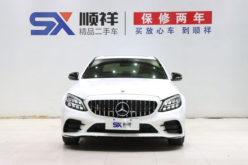 奔驰C级 2019款 C 260 运动版