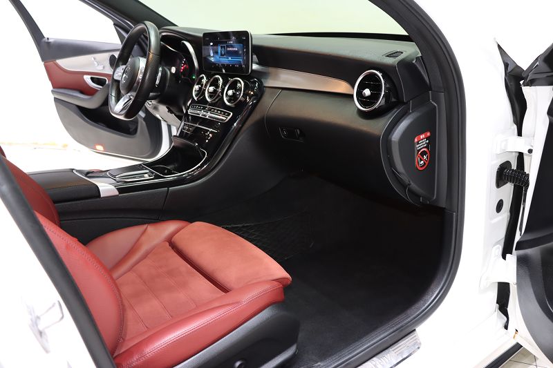 奔驰C级 2019款 C 260 运动版