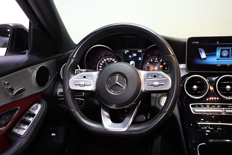 奔驰C级 2019款 C 260 运动版