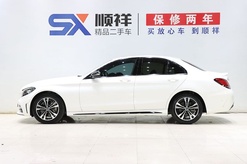 奔驰C级 2019款 C 260 运动版