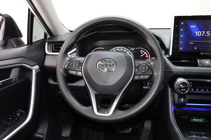 丰田 RAV4荣放 2022款 2.0L CVT两驱风尚版