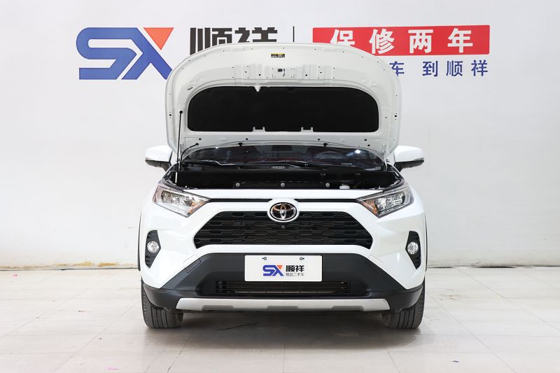 丰田 RAV4荣放 2022款 2.0L CVT两驱风尚版