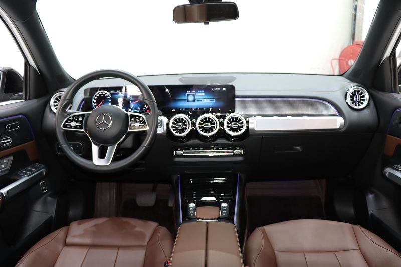 奔驰GLB级 2022款 GLB 220 时尚型