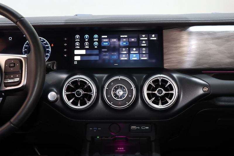 坦克300 2021款 越野版 2.0T 征服者