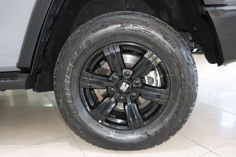 坦克300 2021款 越野版 2.0T 征服者