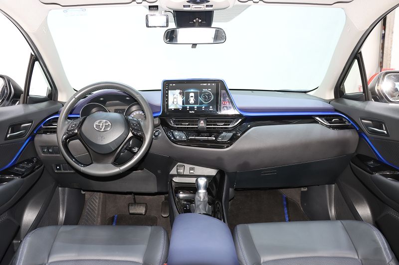 丰田C-HR 2021款 2.0L 豪华版